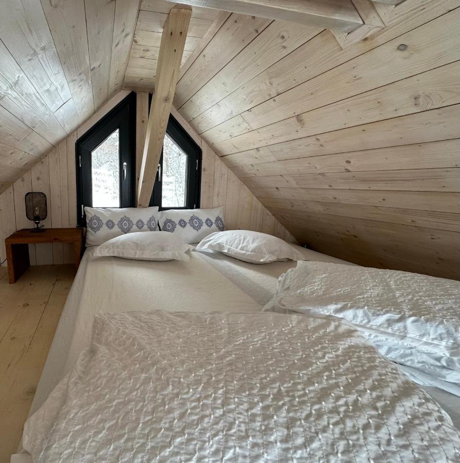 Villa Bramble Tiny House Zărneşti Exterior foto